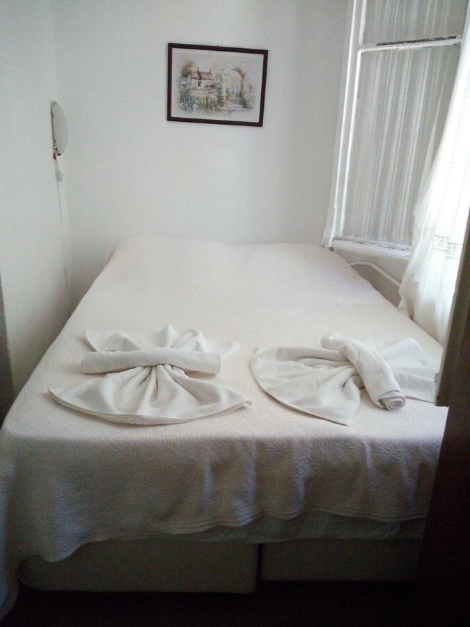 ホテル Mavi Pension Ayvalı エクステリア 写真